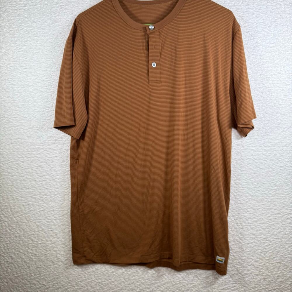 Vuori Men's Linear Henley Tee striped color rum 3 button up NO TAG casual